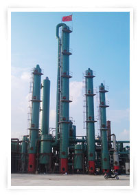 Low-temperature triple-effect distillation